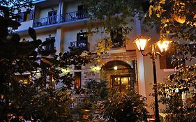 Pelias Hotel